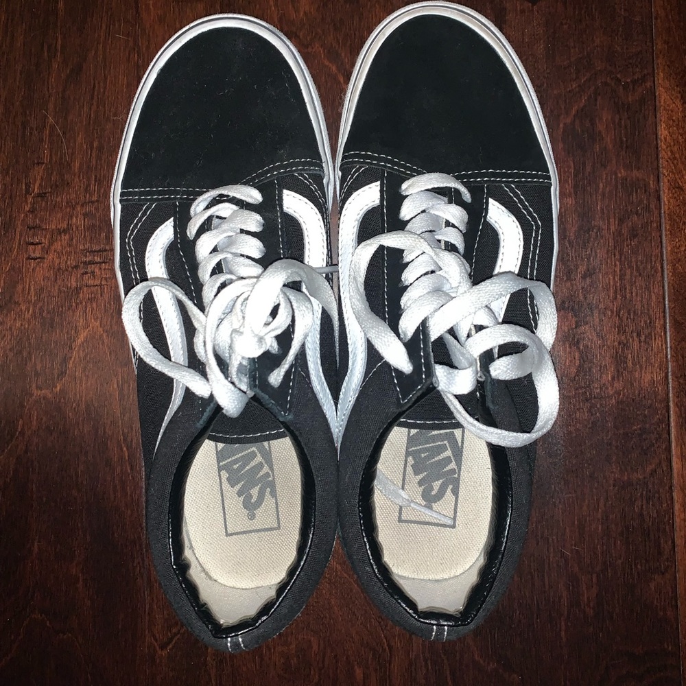 Black Vans old Skool